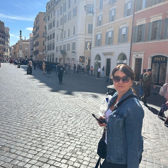 Meet your Posher, Rachel - Picture 7 of 8